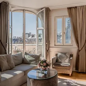 Hotel La Clef Louvre By The Crest Collection, Paris